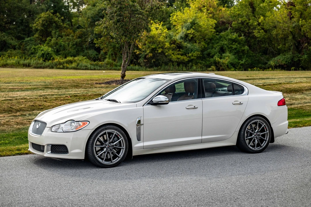 2010 Jaguar X250 XFR - Image 2 of 31