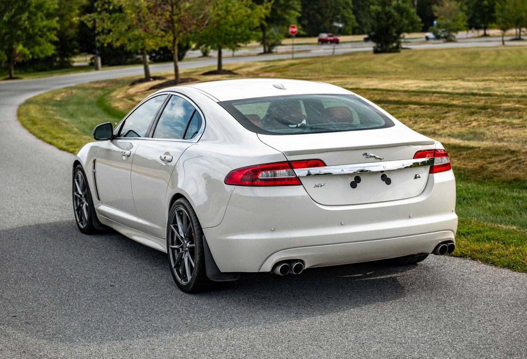 2010 Jaguar X250 XFR - Image 27 of 31