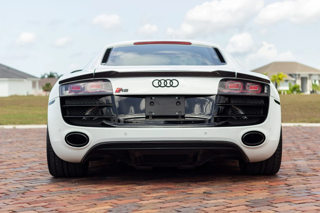 2011 Audi 42 R8 - Image 5 of 31