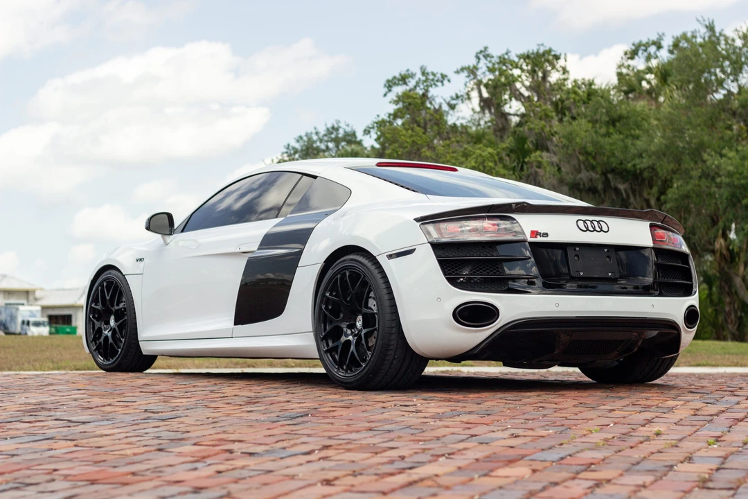 2011 Audi 42 R8 - Image 4 of 31