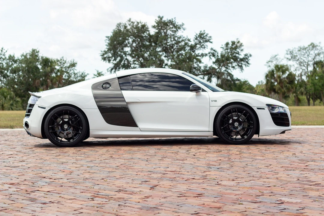 2011 Audi 42 R8 - Image 7 of 31