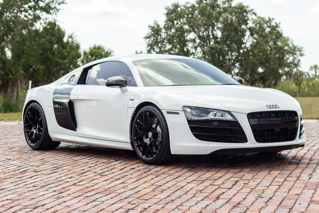 2011 Audi 42 R8 - Image 8 of 31