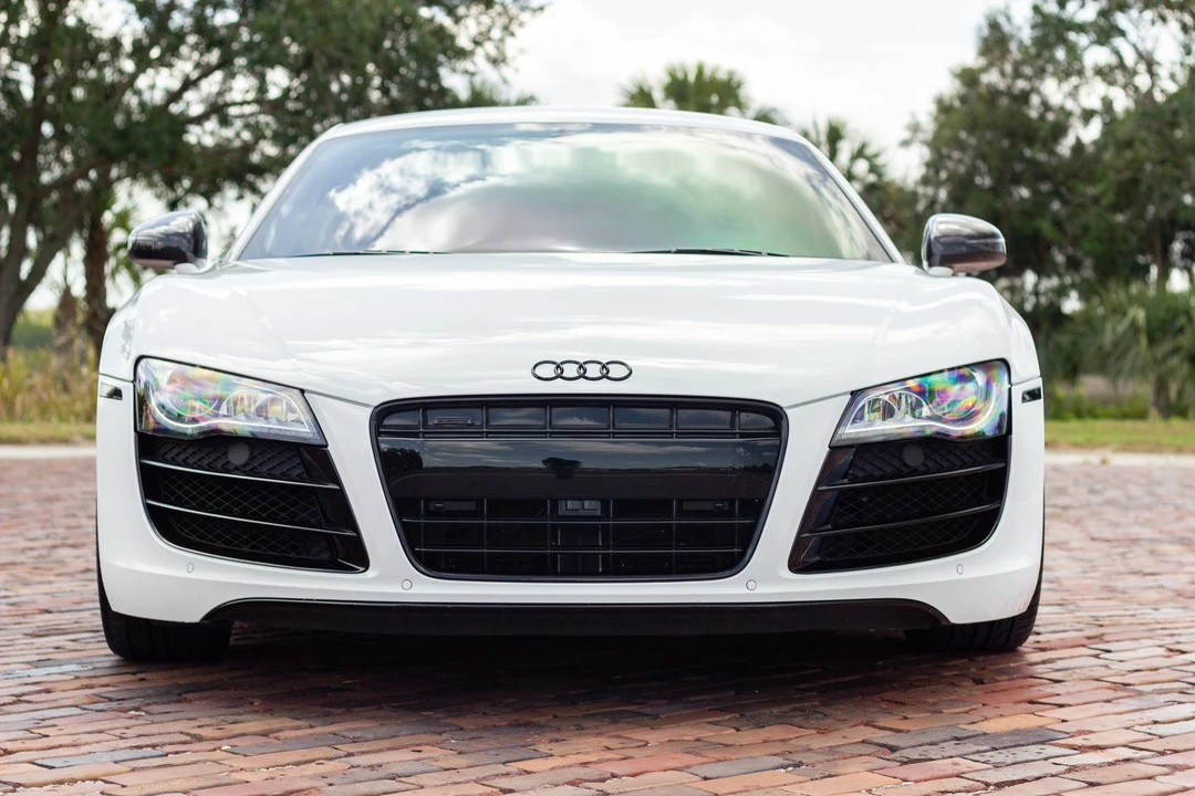 2011 Audi 42 R8 - Image 9 of 31