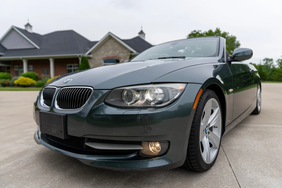 2011 BMW E93 3 Series Convertible - Image 27 of 31