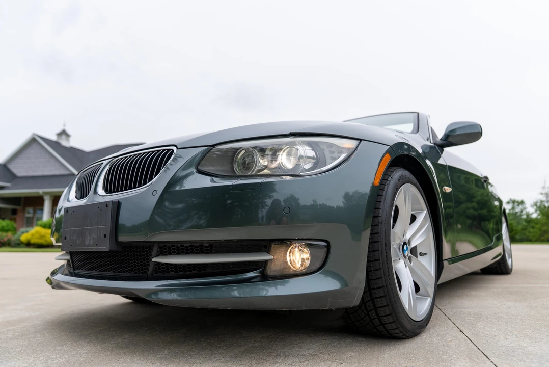 2011 BMW E93 3 Series Convertible - Image 26 of 31