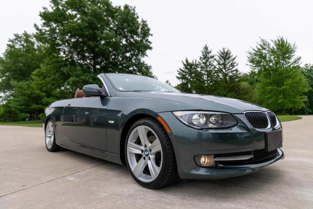 2011 BMW E93 3 Series Convertible - Image 7 of 31
