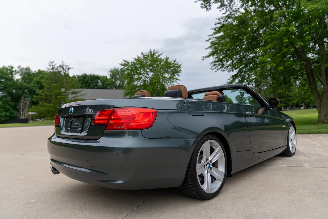 2011 BMW E93 3 Series Convertible - Image 9 of 31