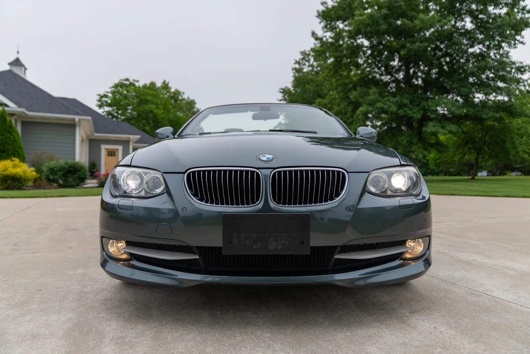 2011 BMW E93 3 Series Convertible - Image 5 of 31