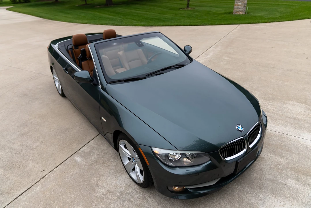 2011 BMW E93 3 Series Convertible - Image 18 of 31