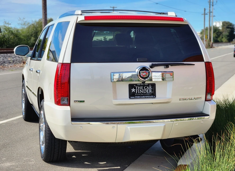2011 Cadillac Escalade & EXT 3rd Gen - Image 21 of 31