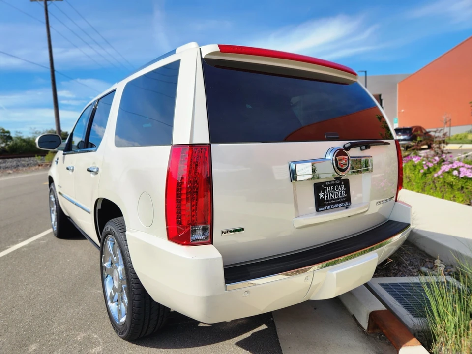 2011 Cadillac Escalade & EXT 3rd Gen - Image 20 of 31
