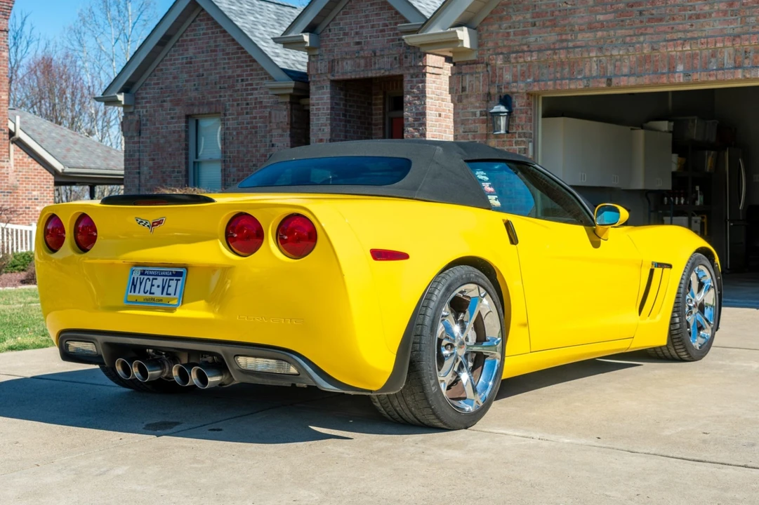 2011 Chevrolet Corvette C6 - Image 2 of 7