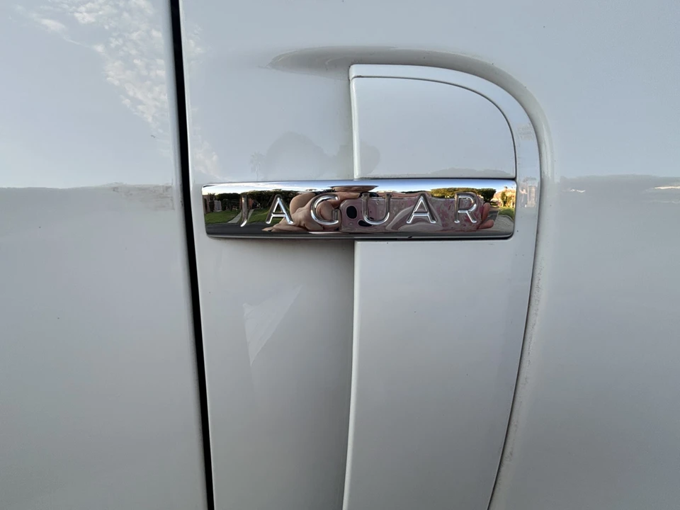 2011 Jaguar X150 XKR - Image 17 of 31