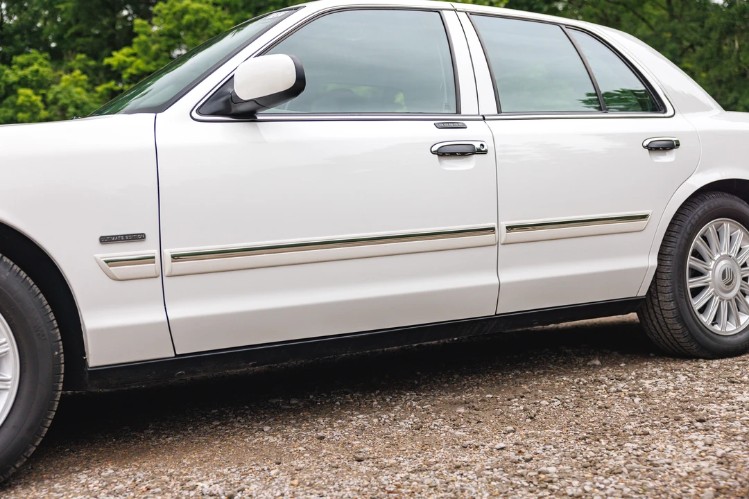 2011 Mercury Grand Marquis - Image 28 of 31