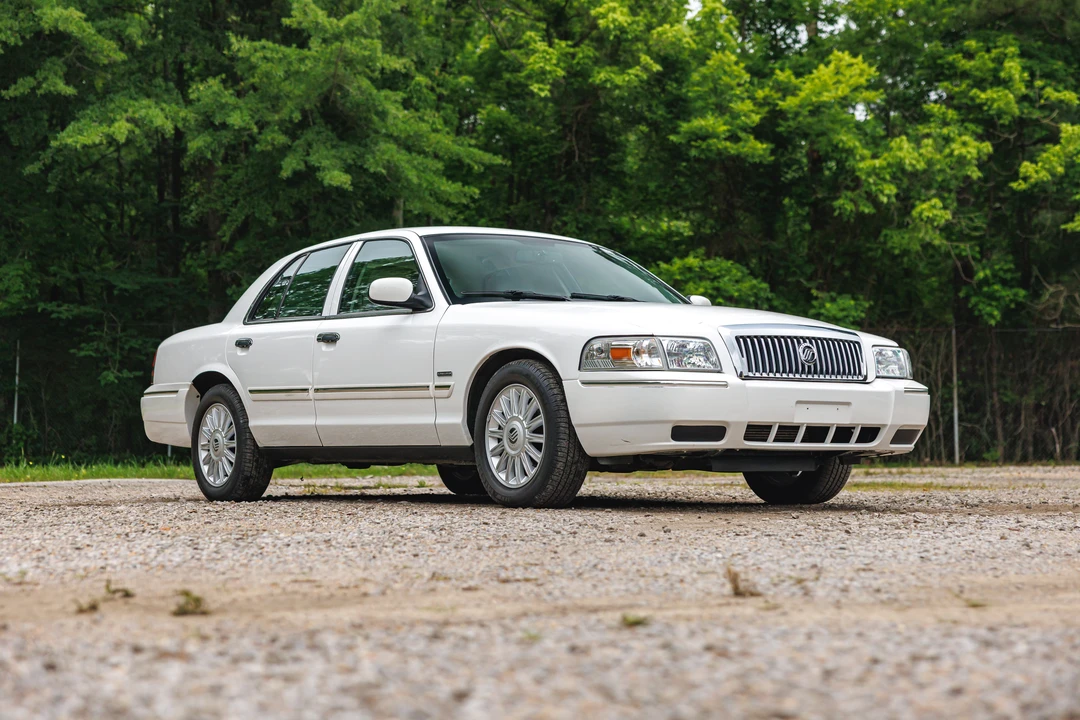 2011 Mercury Grand Marquis - Image 6 of 31