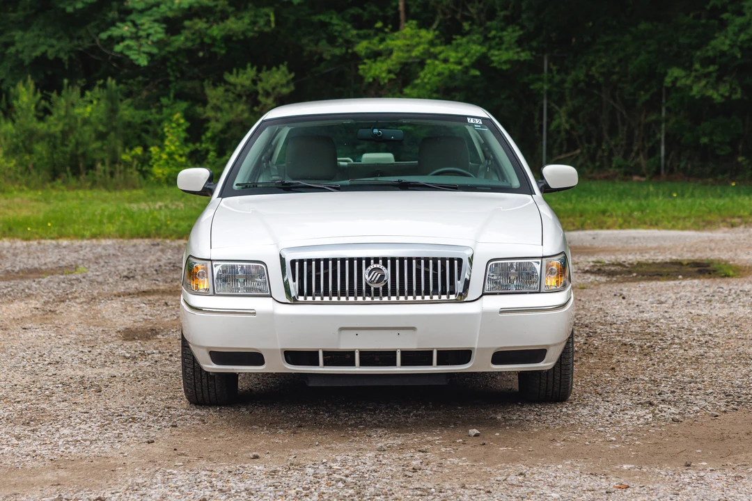 2011 Mercury Grand Marquis - Image 3 of 31