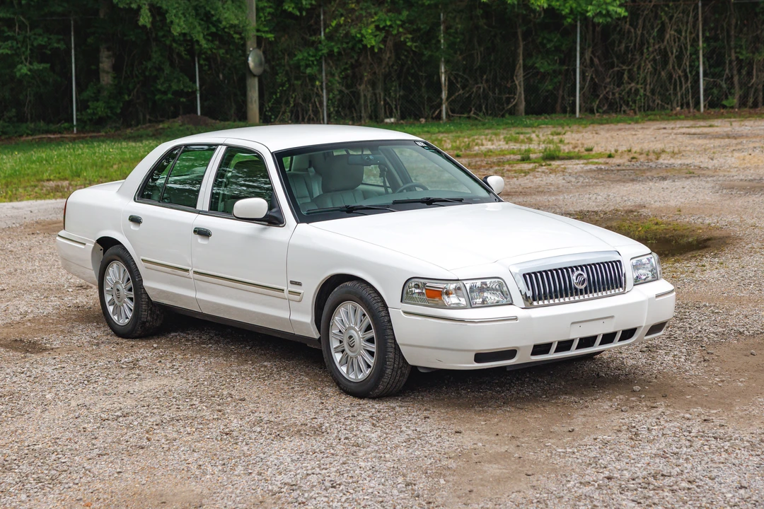 2011 Mercury Grand Marquis - Image 5 of 31