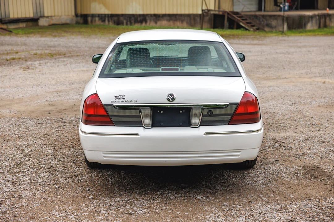 2011 Mercury Grand Marquis - Image 10 of 31