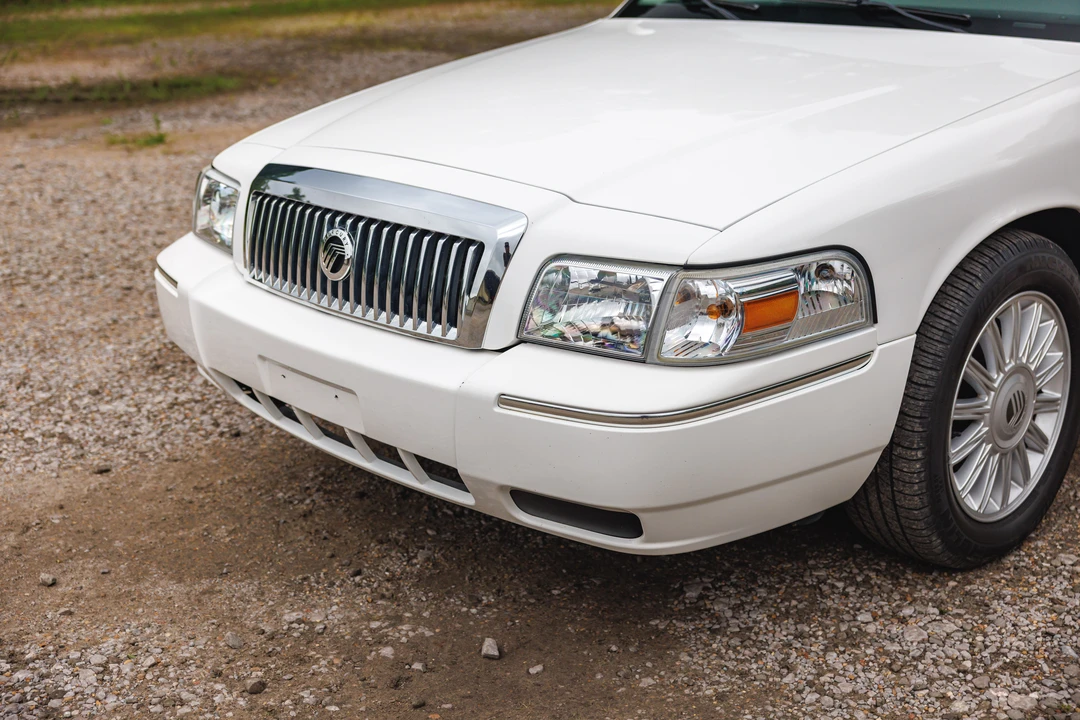 2011 Mercury Grand Marquis - Image 14 of 31