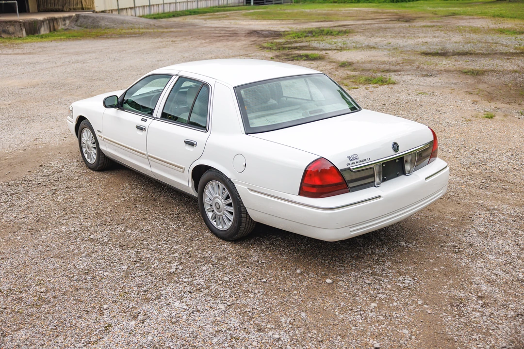 2011 Mercury Grand Marquis - Image 12 of 31