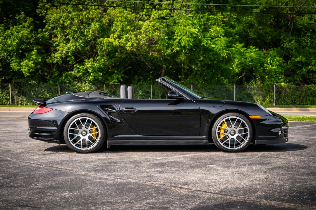 2011 Porsche 997 Turbo S - Image 19 of 31