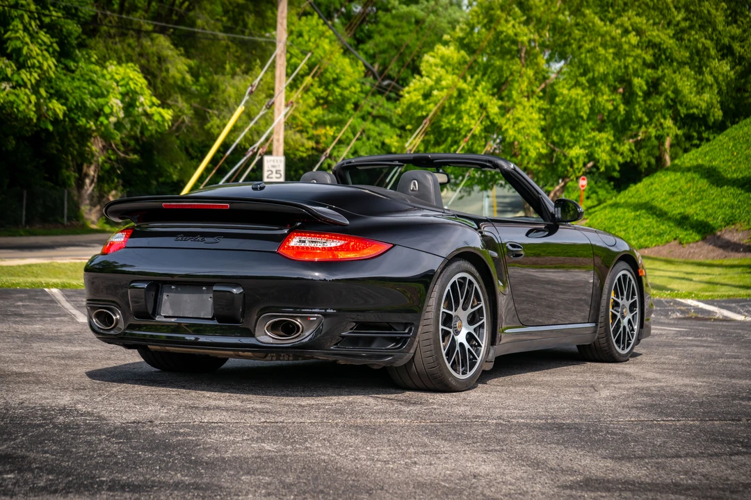 2011 Porsche 997 Turbo S - Image 24 of 31