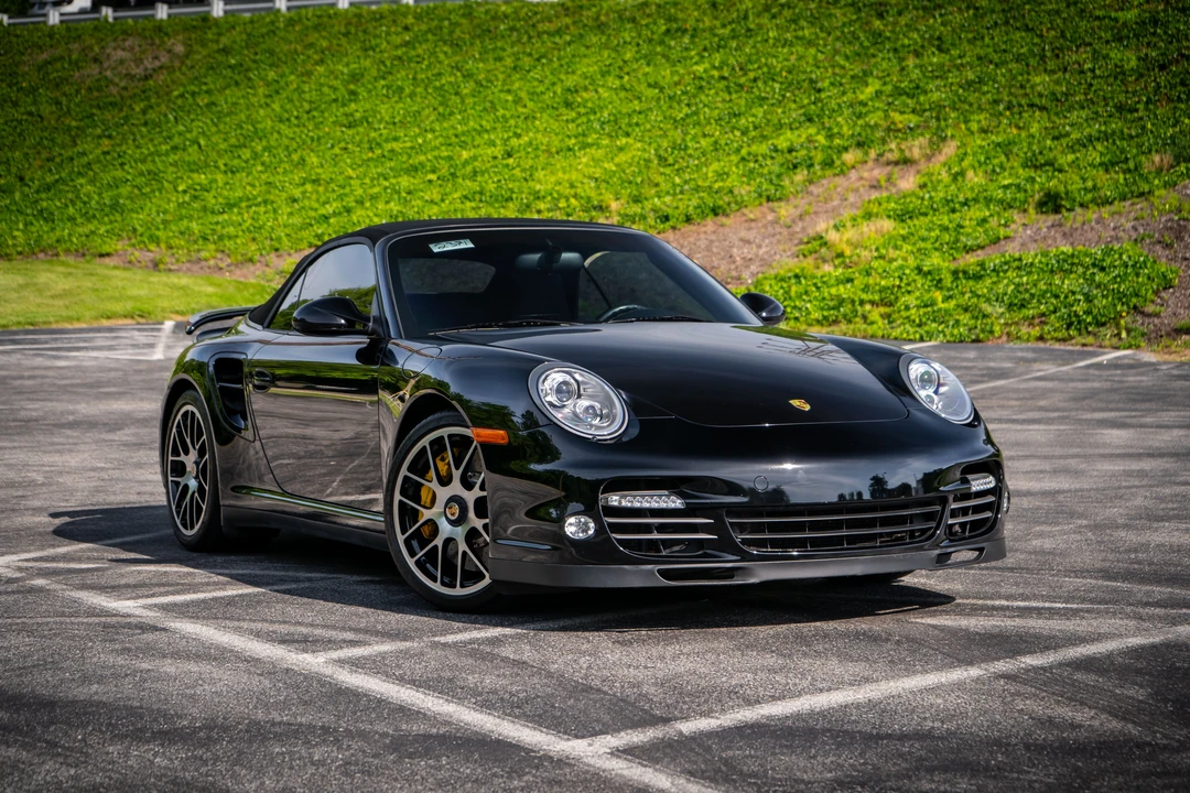 2011 Porsche 997 Turbo S - Image 17 of 31