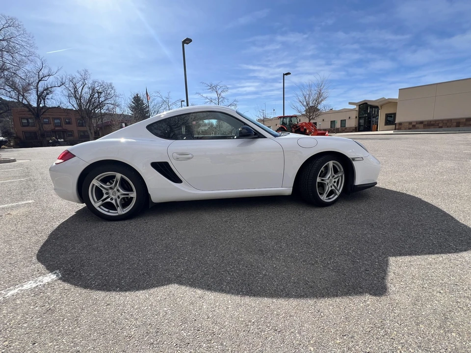 2011 Porsche 987 Cayman - Image 18 of 31