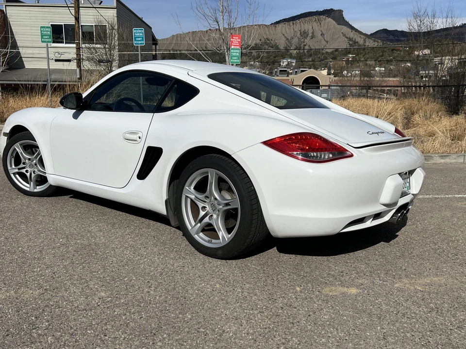 2011 Porsche 987 Cayman - Image 10 of 31