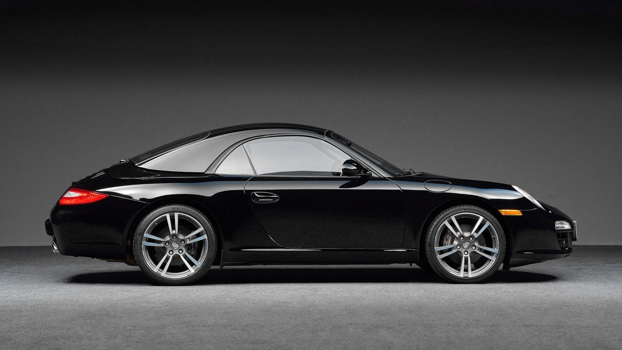 2012 Porsche 997 Carrera - Image 17 of 31