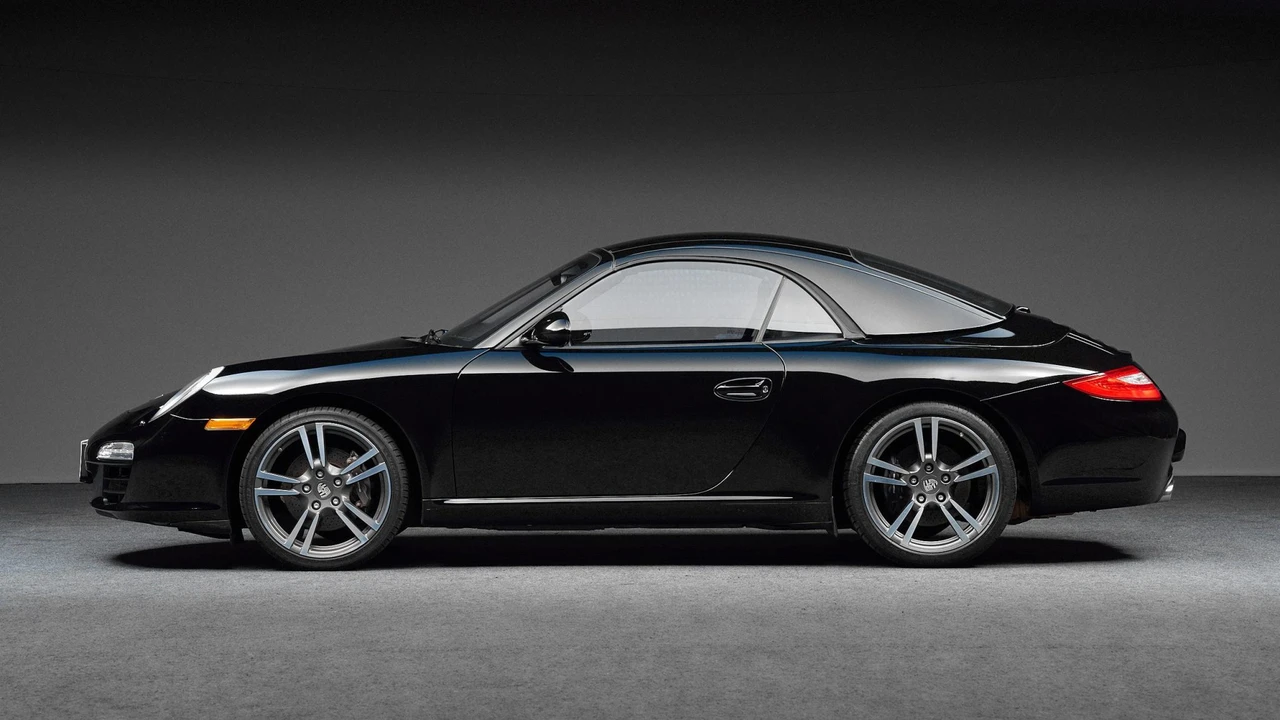 2012 Porsche 997 Carrera - Image 18 of 31