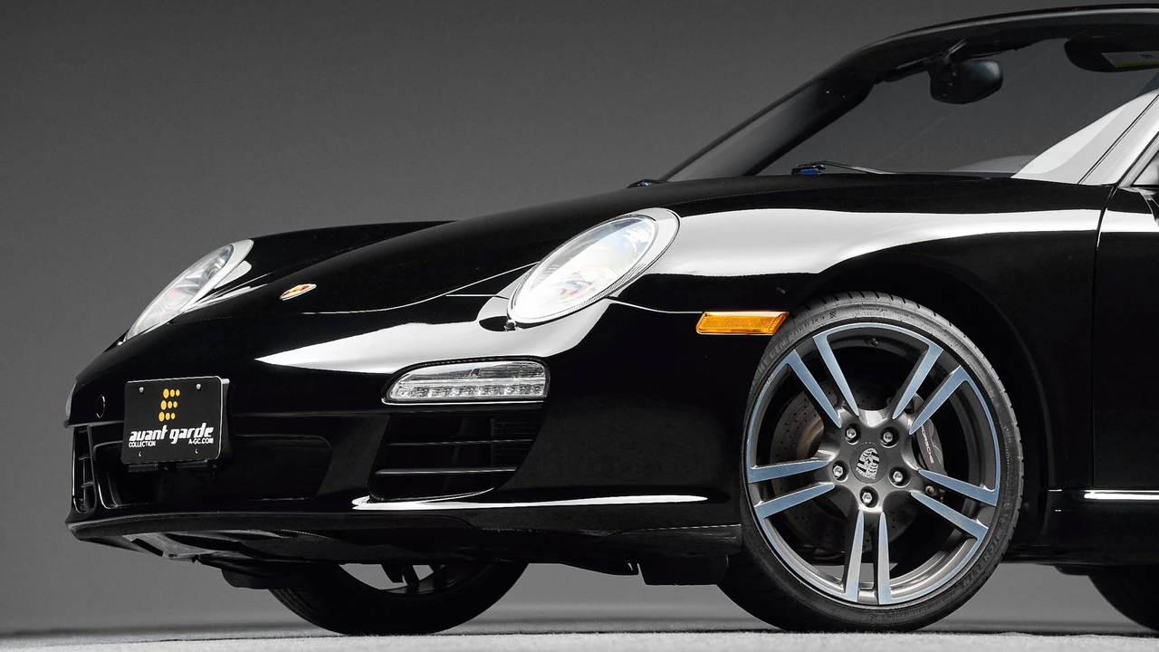 2012 Porsche 997 Carrera - Image 24 of 31