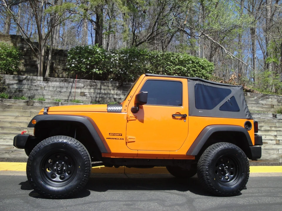 2013 Jeep JK Wrangler - Image 23 of 31
