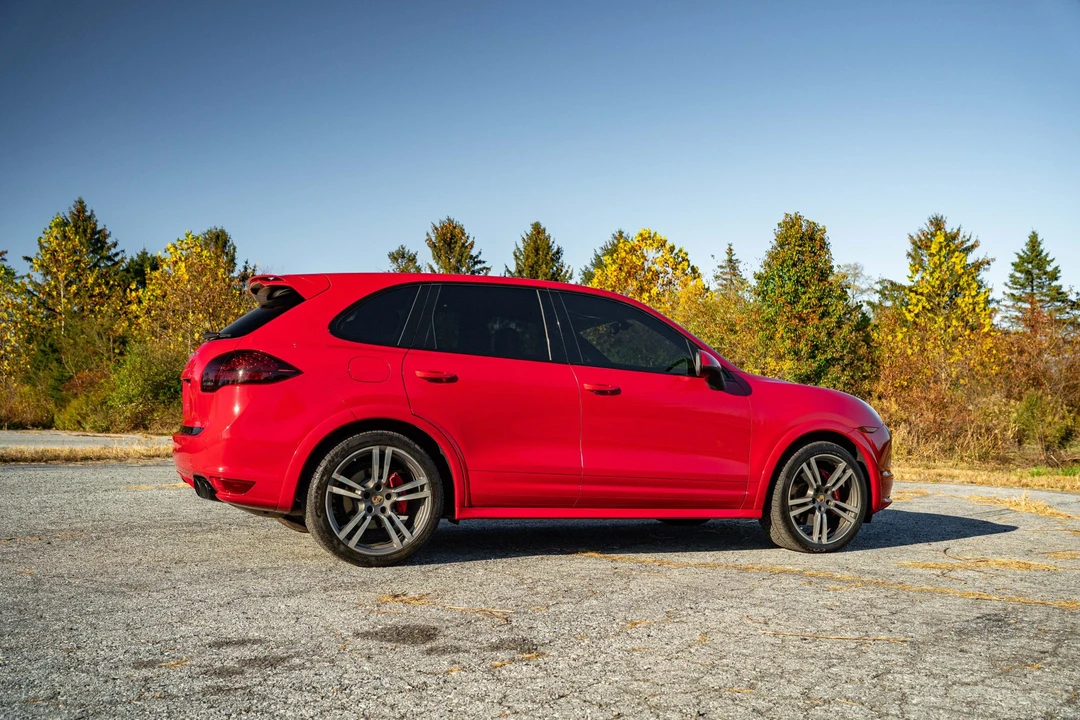 2013 Porsche 958 Cayenne GTS - Image 16 of 31