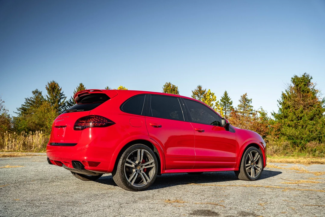 2013 Porsche 958 Cayenne GTS - Image 18 of 31