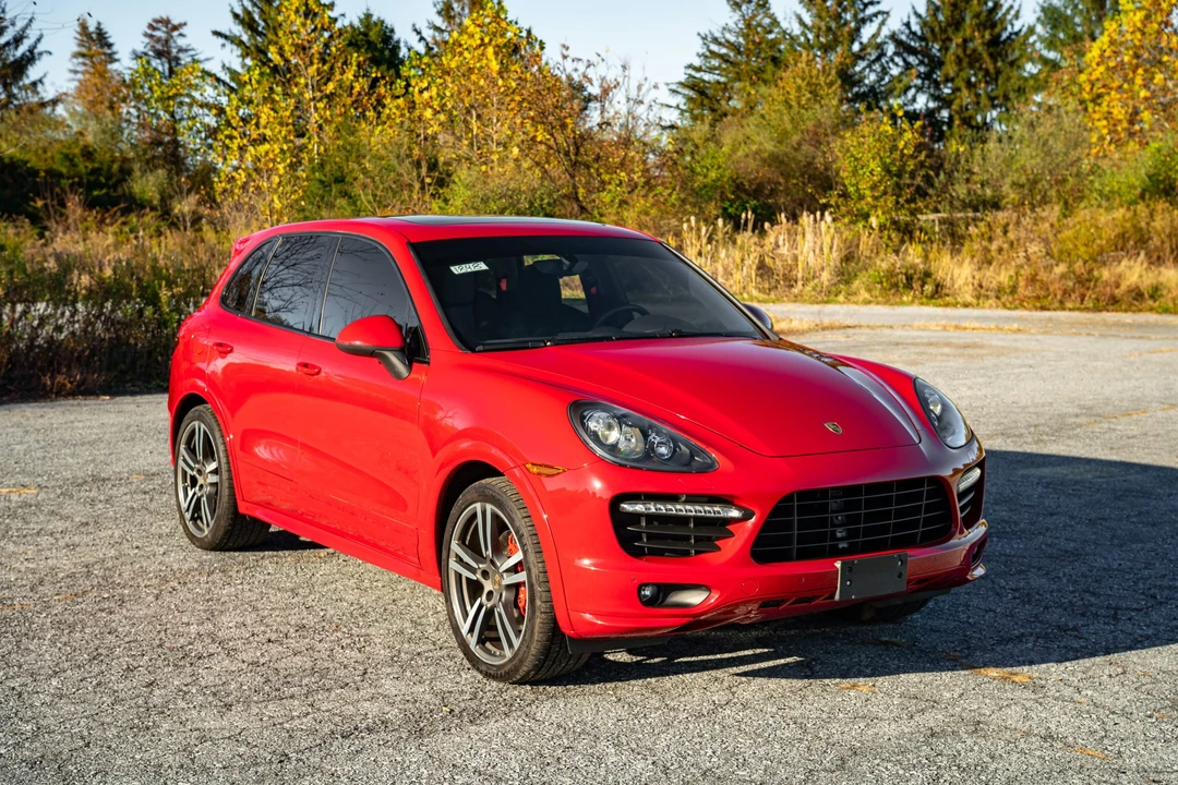 2013 Porsche 958 Cayenne GTS - Image 2 of 31