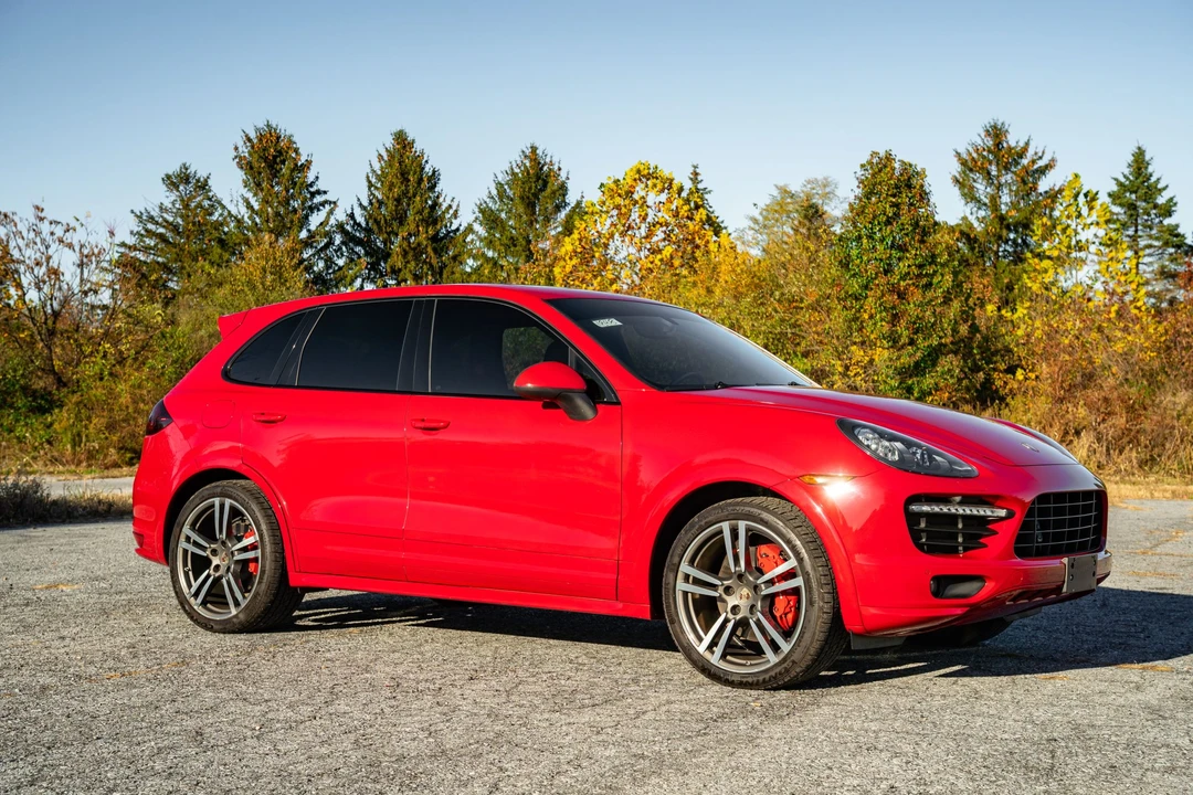 2013 Porsche 958 Cayenne GTS - Image 7 of 31
