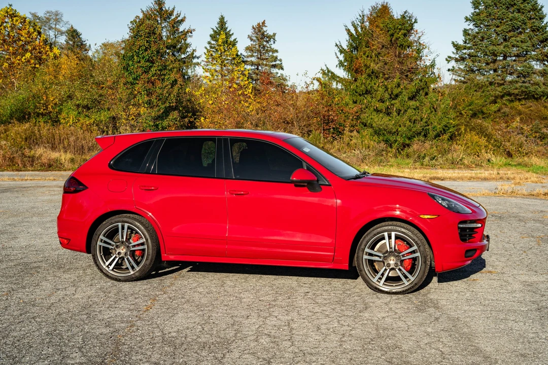 2013 Porsche 958 Cayenne GTS - Image 10 of 31