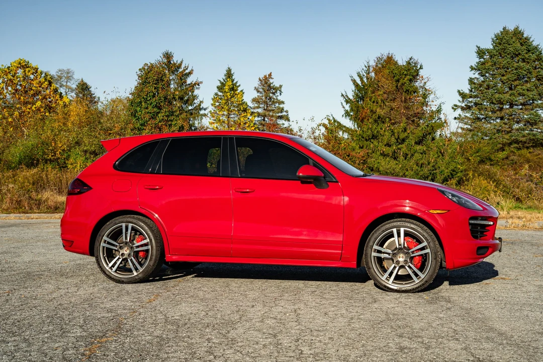 2013 Porsche 958 Cayenne GTS - Image 11 of 31