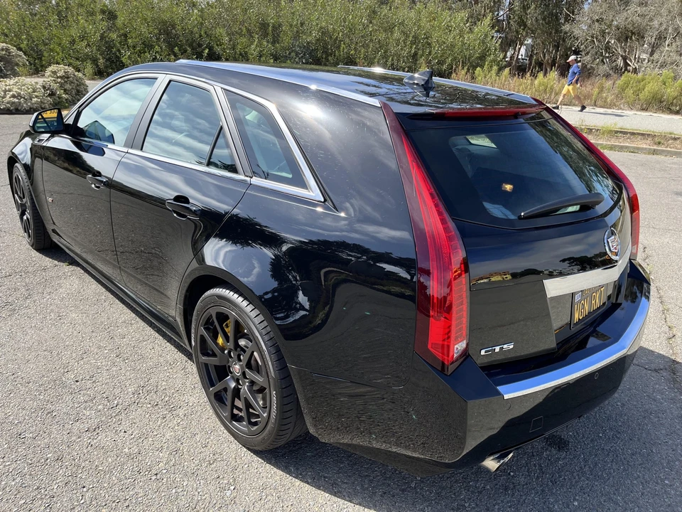 2014 Cadillac CTS-V 3rd Gen - Image 9 of 31