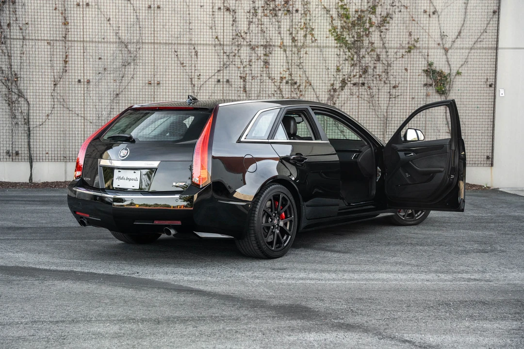 2014 Cadillac CTS-V 2nd Gen - Image 25 of 31