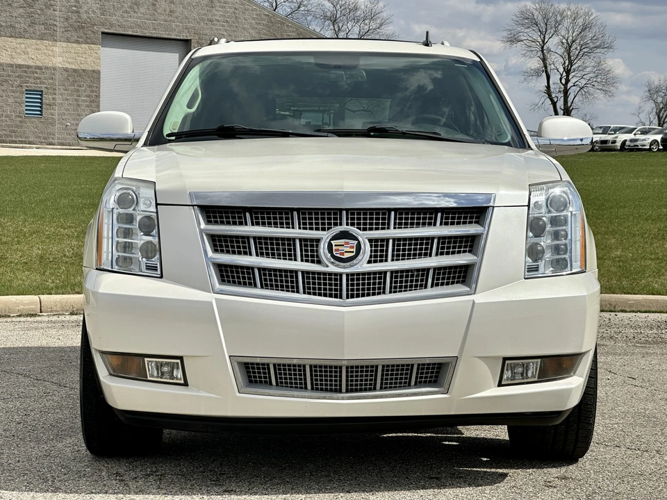 2014 Cadillac Escalade & EXT 3rd Gen - Image 14 of 31