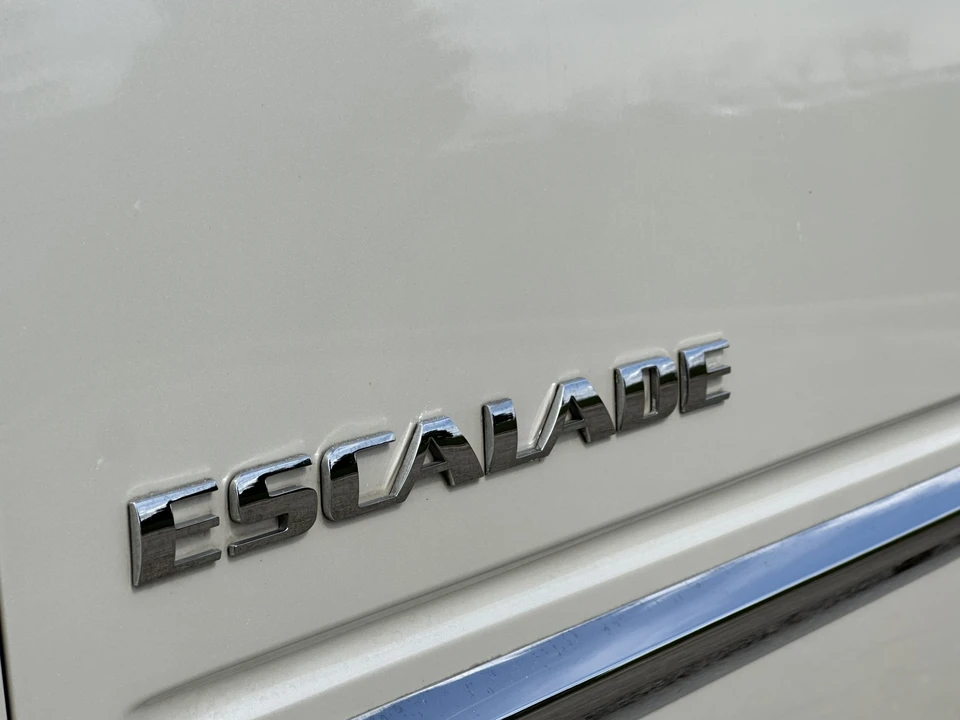 2014 Cadillac Escalade & EXT 3rd Gen - Image 20 of 31
