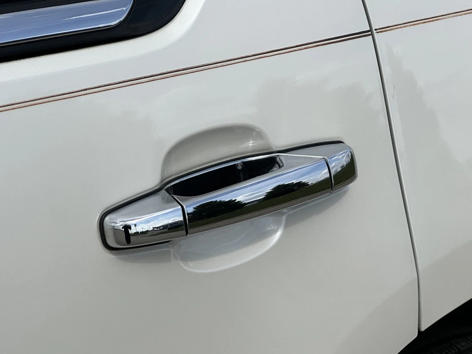 2014 Cadillac Escalade & EXT 3rd Gen - Image 24 of 31