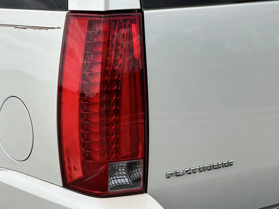 2014 Cadillac Escalade & EXT 3rd Gen - Image 27 of 31