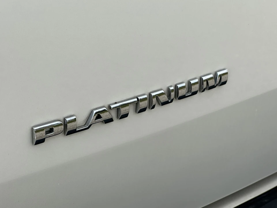 2014 Cadillac Escalade & EXT 3rd Gen - Image 29 of 31