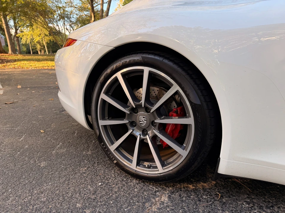 2014 Porsche 991 Carrera S - Image 23 of 31