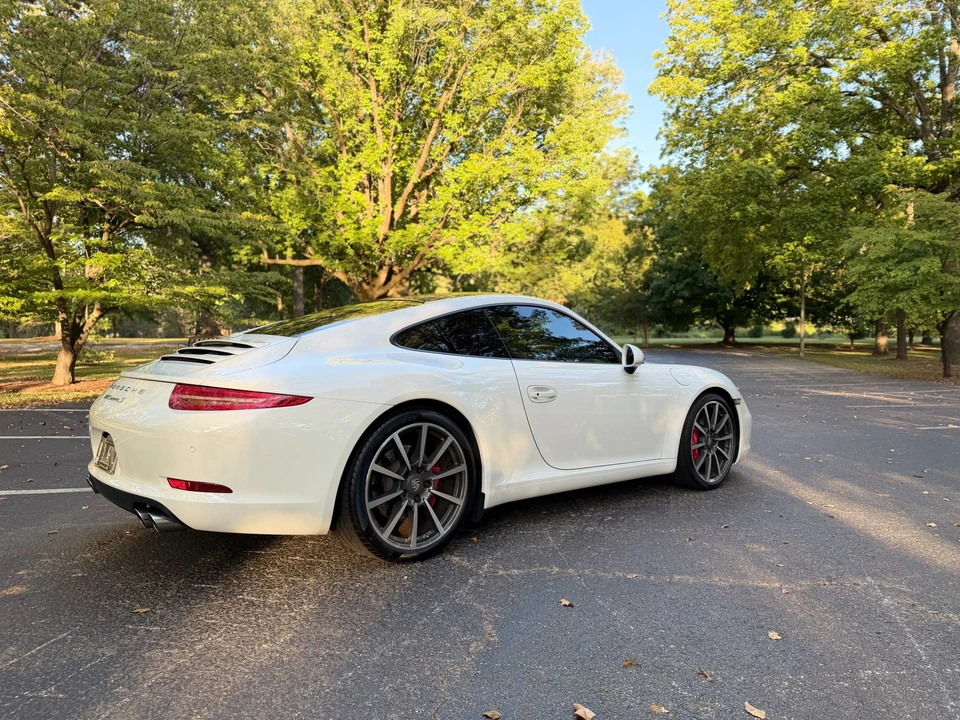 2014 Porsche 991 Carrera S - Image 9 of 31