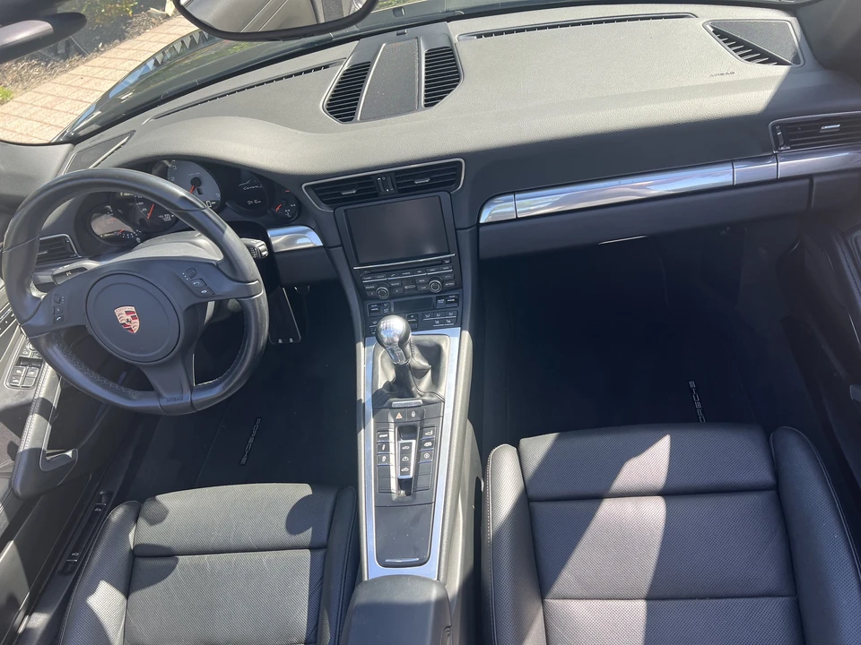 2015 Porsche 991 Carrera S - Image 29 of 31
