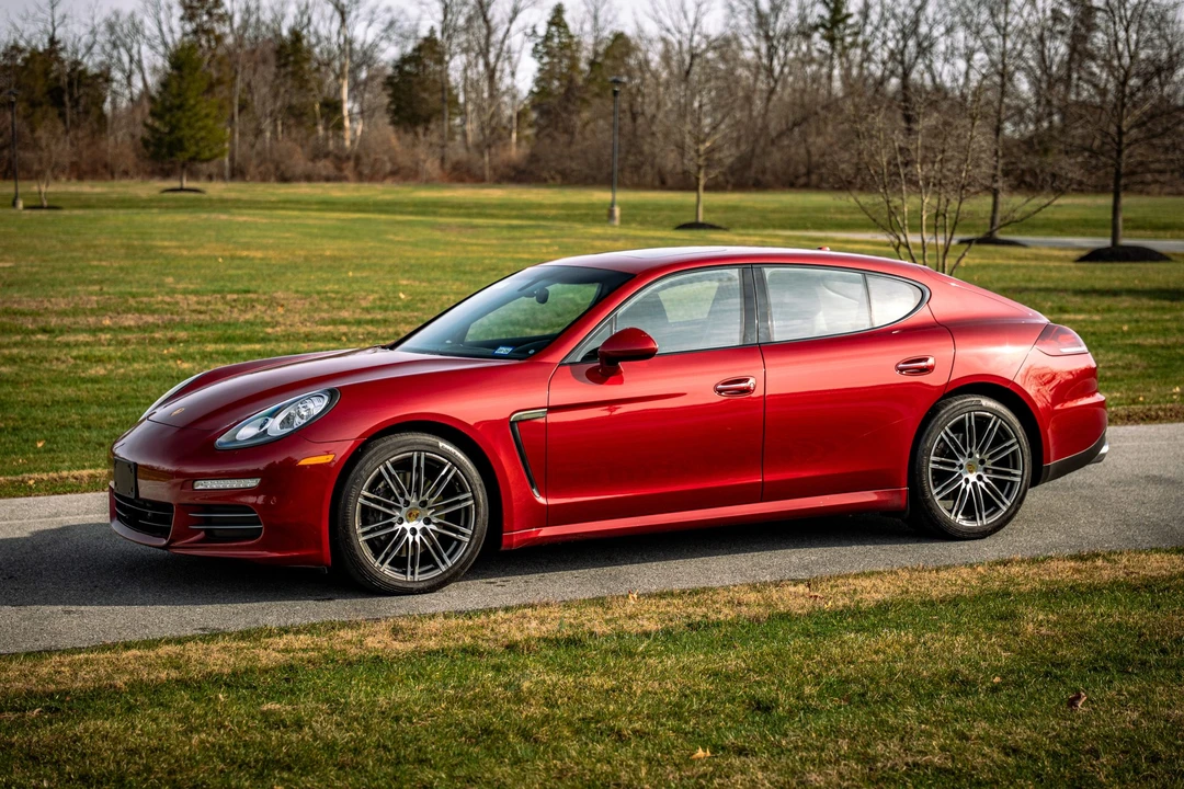 2015 Porsche 970 Panamera - Image 3 of 31